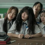 crítica do filme Amor Enrolado, da Netflix (2025) - Flixlândia