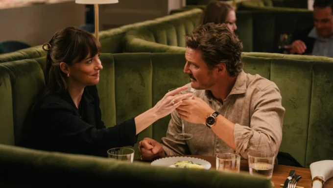 Amores Materialistas, com Pedro Pascal, Dakota Johnson e Chris Evans, chega ao streaming saiba onde assistir online