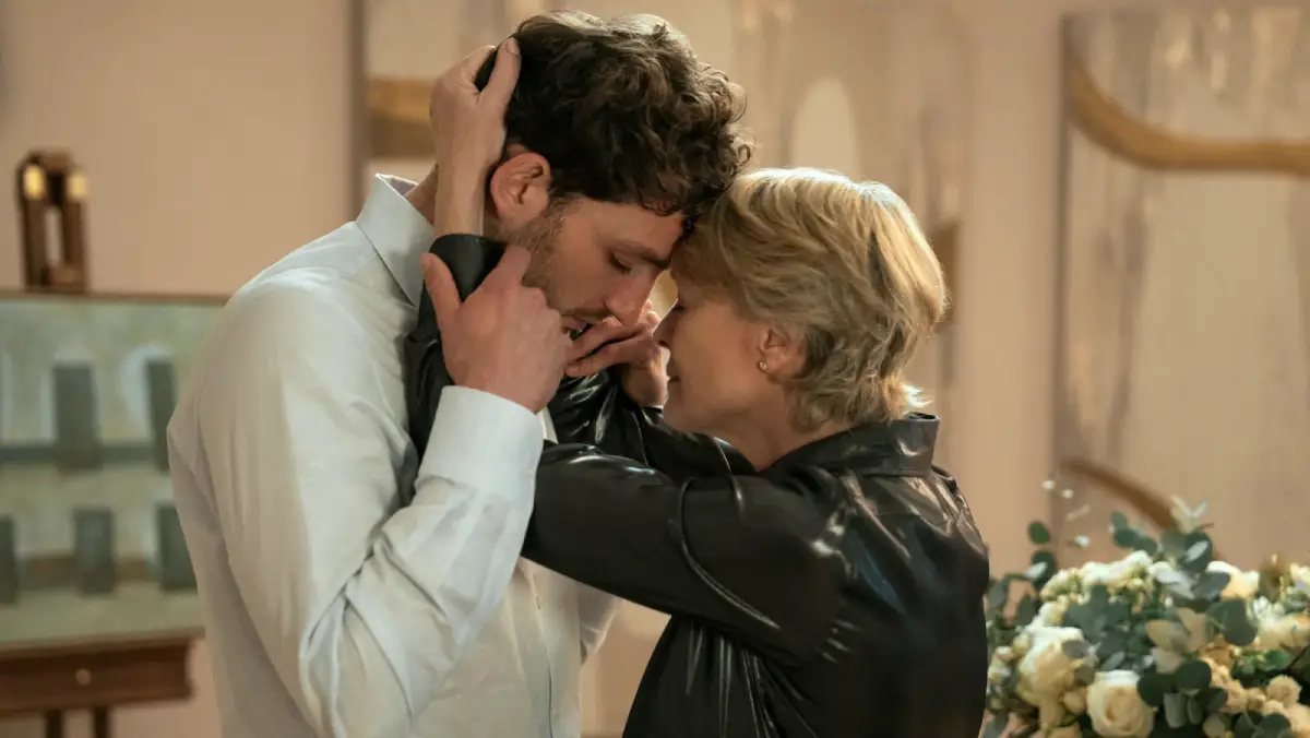 Cena da série A Namorada Ideal, do Prime Video (2025) - Flixlândia (1)