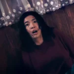 Crítica do filme O Caixão de Vidro, da Netflix (2025) - Flixlândia