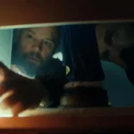 Netflix divulga as primeiras imagens de Dinheiro Suspeito, novo filme com Ben Affleck e Matt Damon