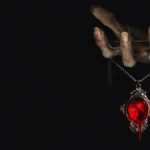 A Maldição do Colar crítica do filme 2024 Flixlândia