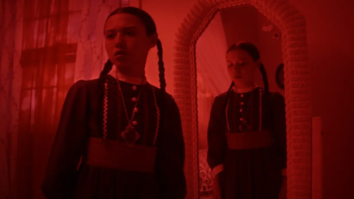 crítica do filme A Maldição do Colar 2024