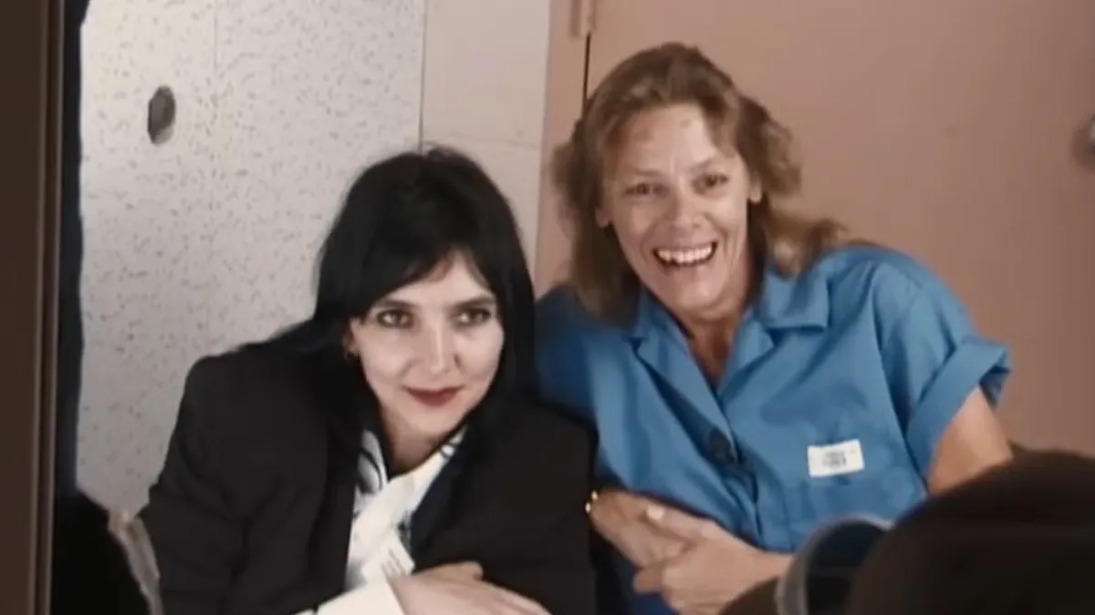 Aileen A História de uma Serial Killer crítica filme Netflix 2025 Flixlândia