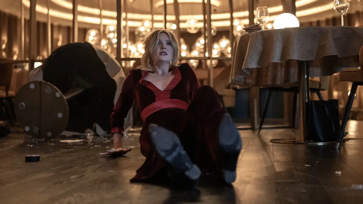 crítica do filme Drop - Ameaça Anônima (2025) - Flixlândia