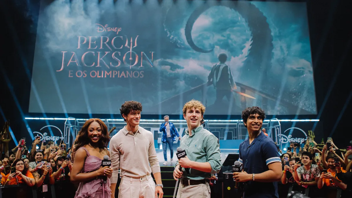 CCXP 2025 painel do Disney+ traz elenco de Percy Jackson, Paradise e The Testaments, além de muitas novidades confira (1)