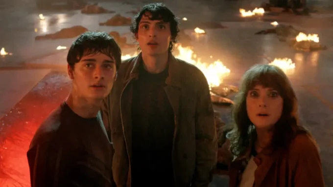 Stranger Things temporada 5 parte 2 resenha crítica do volume 2 da série Netflix 2025 Flixlândia