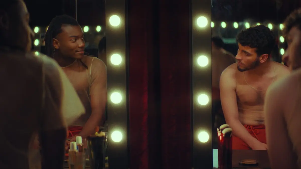 Ato Noturno 2026 resenha crítica do filme brasileiro Flixlândia (1)