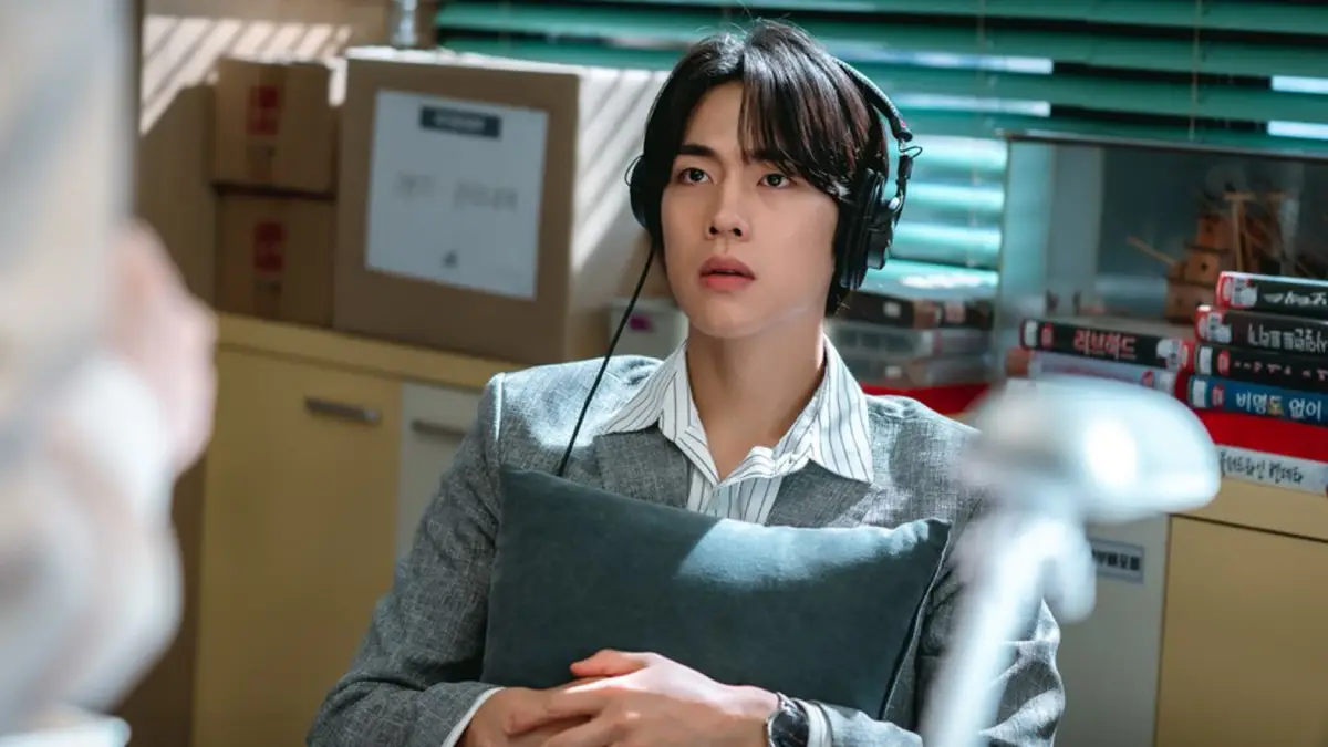 Hong a Infiltrada Cho Han-gyeol