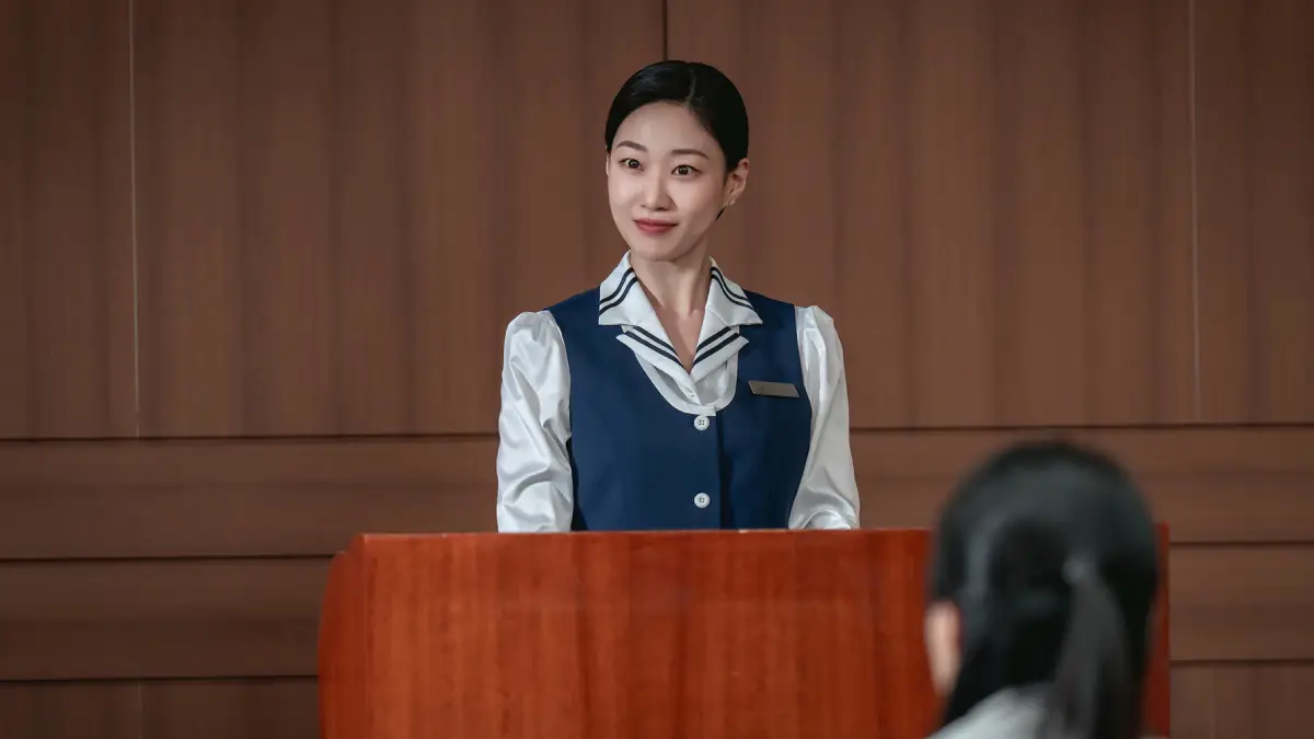 Hong a Infiltrada Ha Yoon-kyung