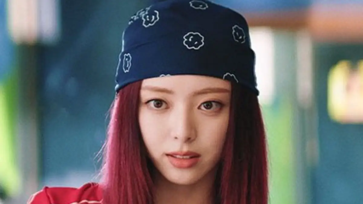 Hong a Infiltrada Yuna (ITZY)