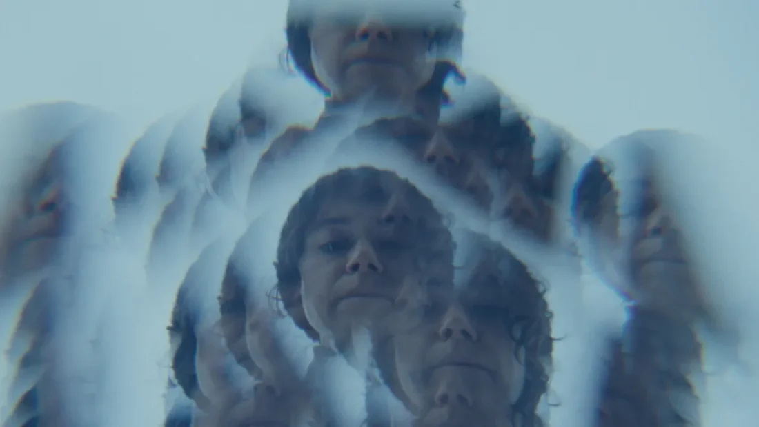 Terror do diretor de ‘Longlegs’ finalmente estreia veja onde assistir ‘Para Sempre Medo’