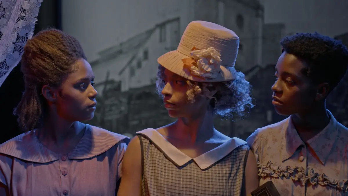 Hora do Recreio crítica do documentário de Lucia Murat Créditos_ Taiga Filmes (2)