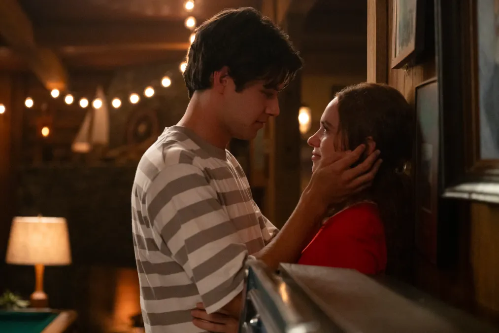 Prime Video revela data de estreia e imagens de Every Year After série baseada do best-seller de Carley Fortune confira (2)