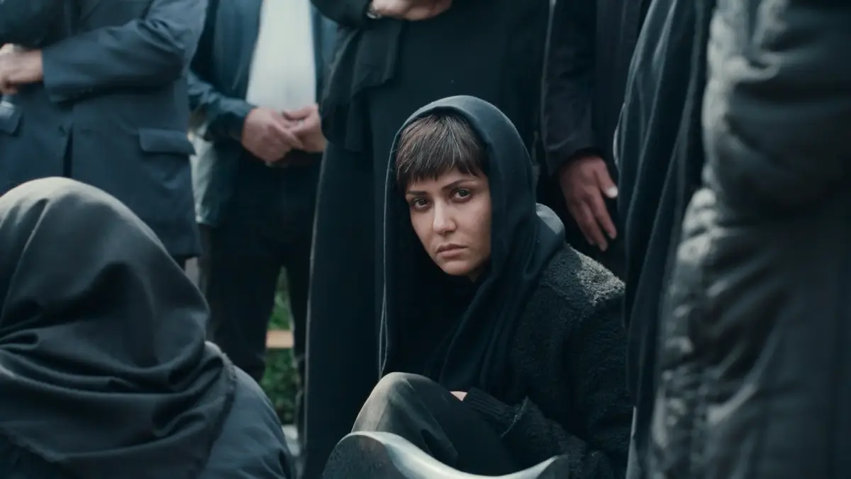Mãe e Filho 2025 crítica do filme iraniano - Flixlândia (1)