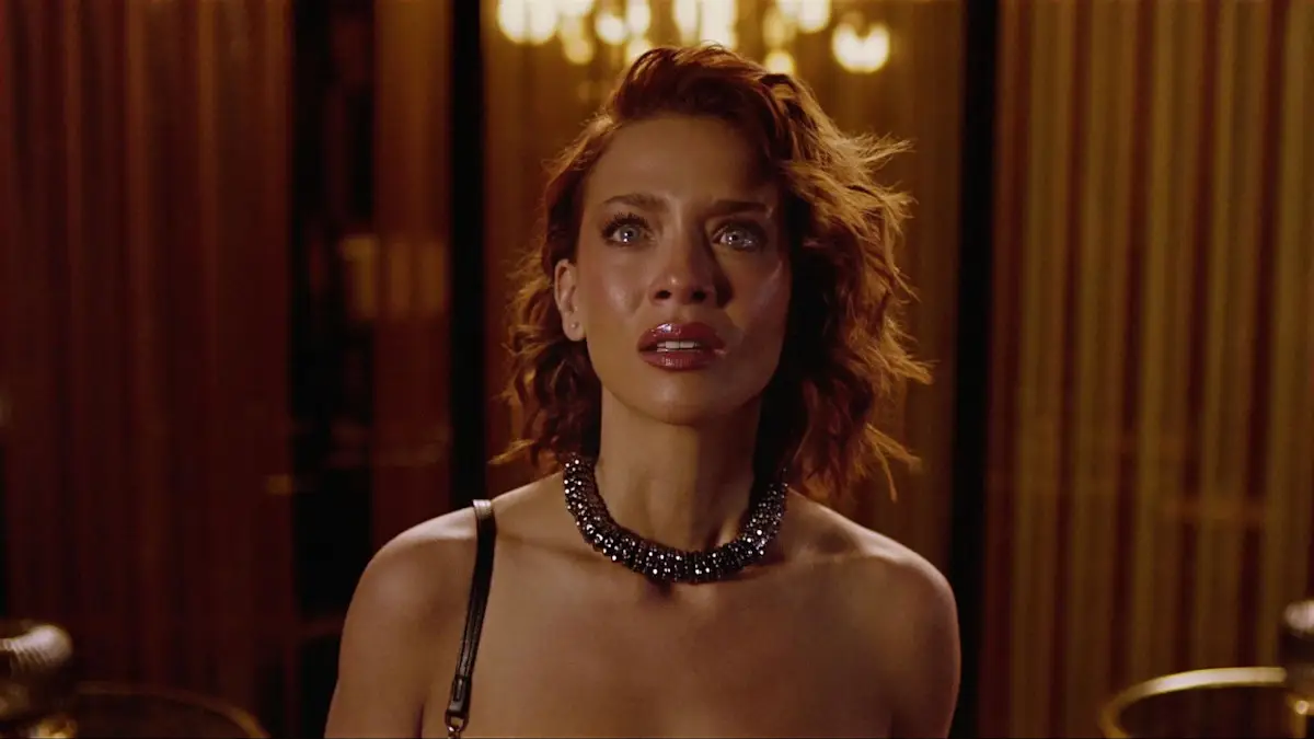 Perfil Falso crítica da temporada 3 da série da Netflix 2026 - Flixlândia