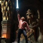 He-Man levanta a espada em cena do filme Mestres do Universo de 2026
