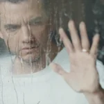 Com Wagner Moura e Greta Lee, thriller de ficção científica ‘A Última Casa’ ganha trailer e data de estreia veja (2)