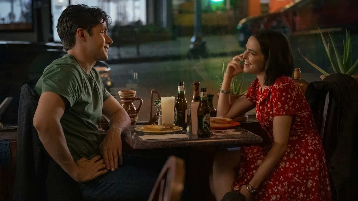 Nick Robinson e Zoey Deutch no filme Mensagens para Isabelle de 2026 da Netflix