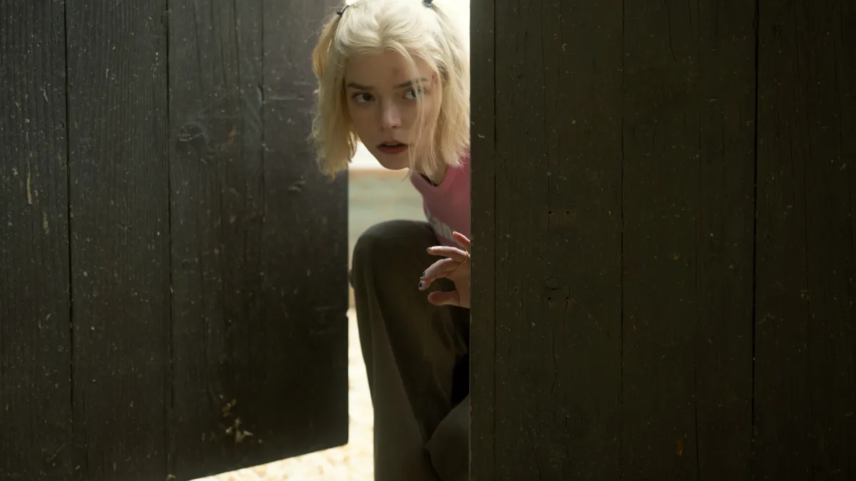 Anya Taylor-Joy no episódio 3 da série Lucky no Apple TV