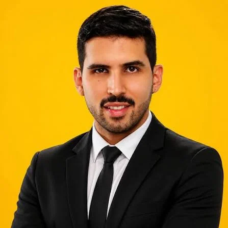 Brian Moreno como Daniel Caballero