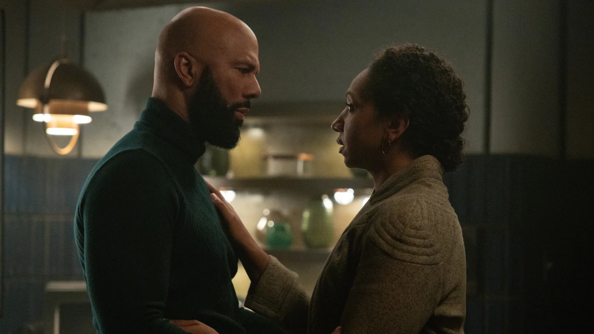 Common e Alexandra Riley no episódio 5 da temporada 3 de Silo no Apple TV
