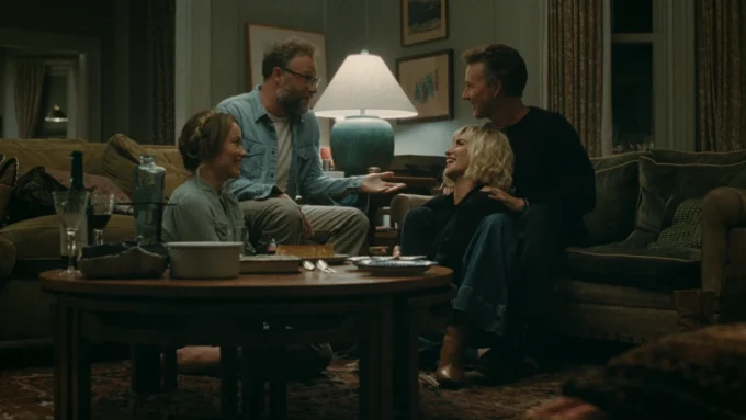 Seth Rogen, Olivia Wilde Edward Norton e Penélope Cruz em cena do filme O Convite, de 2026