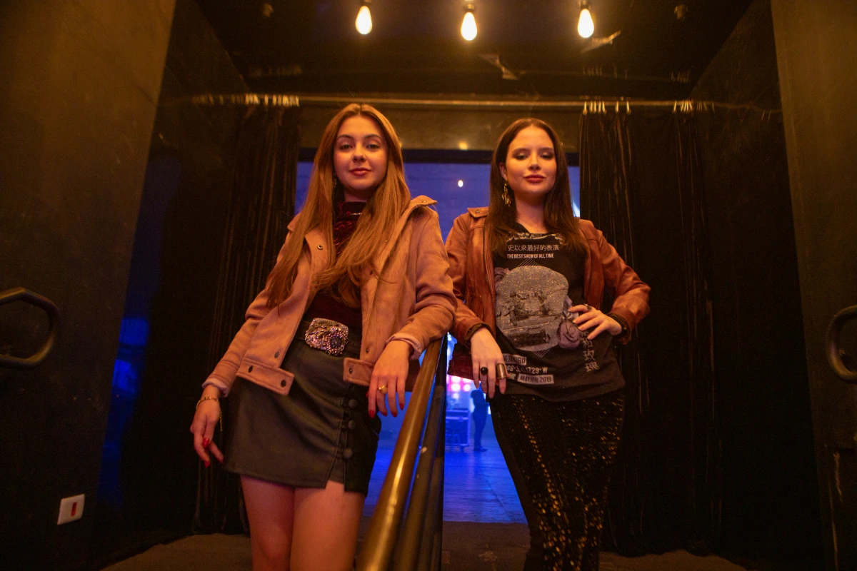 elenco do filme sobre Marília Mendonça do Prime Video - Maiara e Maraísa - Klara Castanho e Sophia Valverde