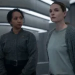 Alexandria Riley e Rebecca Ferguson no episódio 6 da temporada 3 de Silo no Apple TV