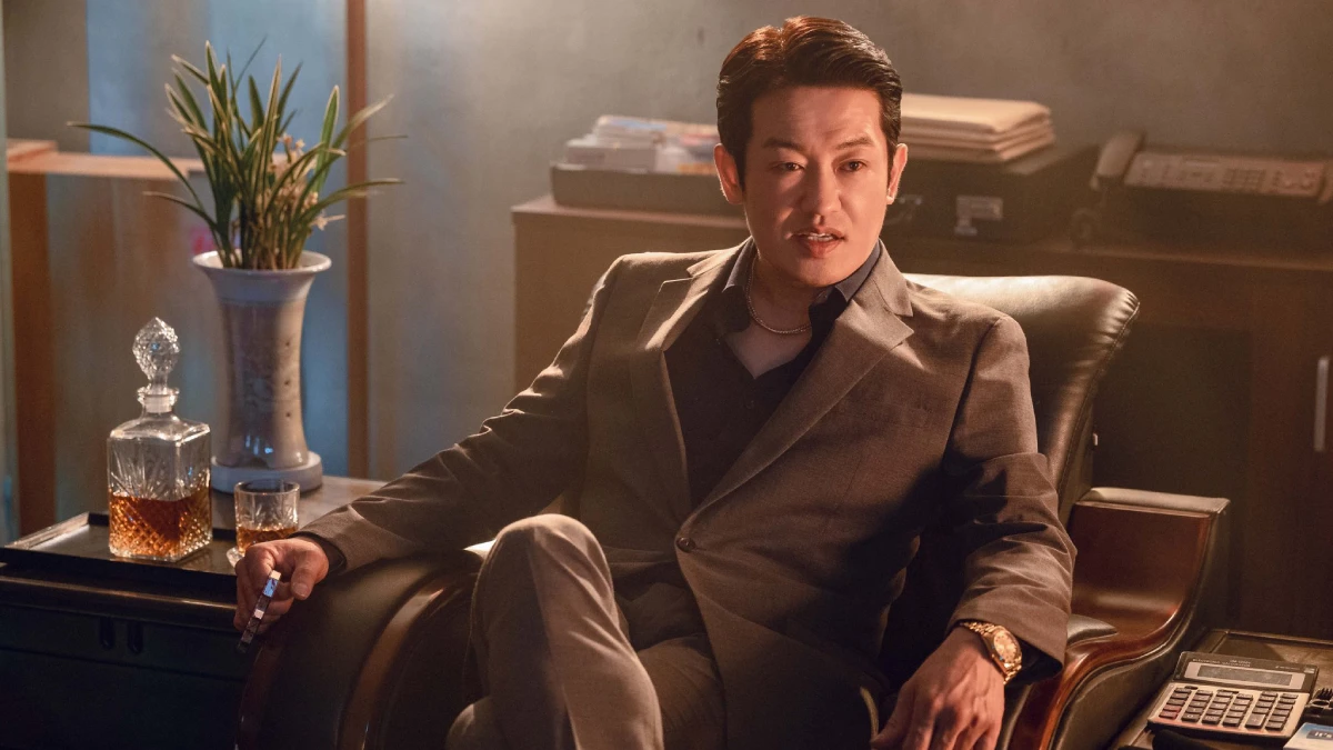 Heo Sung-tae (Baek Sang-gil) no dorama Um Grude de Amor da Netflix