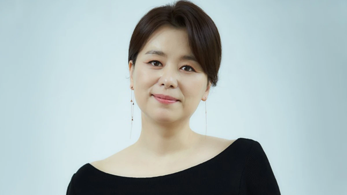 Jang Hye-jin (Paeng Hui-ja) no elenco do dorama Um Grude de Amor da Netflix