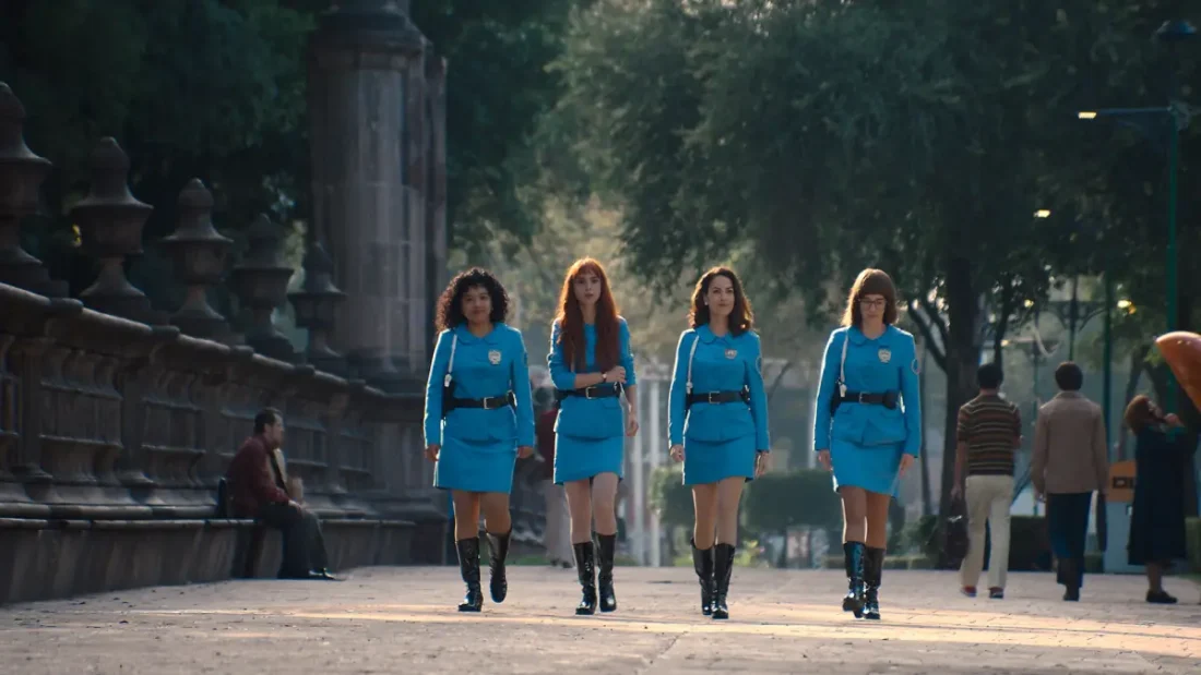 Amorita Rasgado, Natalia Téllez, Bárbara Mori e Ximena Sariñana no episódio 8, final da temporada 2 de Mulheres de Azul