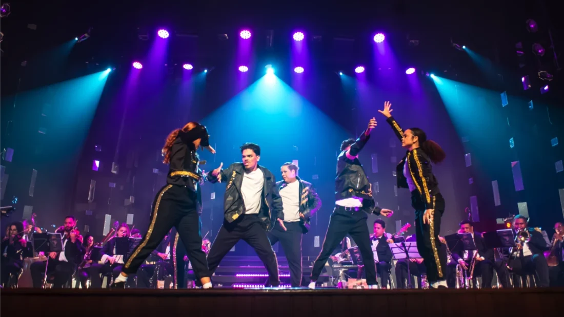 Tributo gratuito a Michael Jackson com orquestra em São Paulo