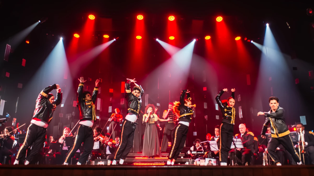 Tributo gratuito a Michael Jackson com orquestra em São Paulo (2)
