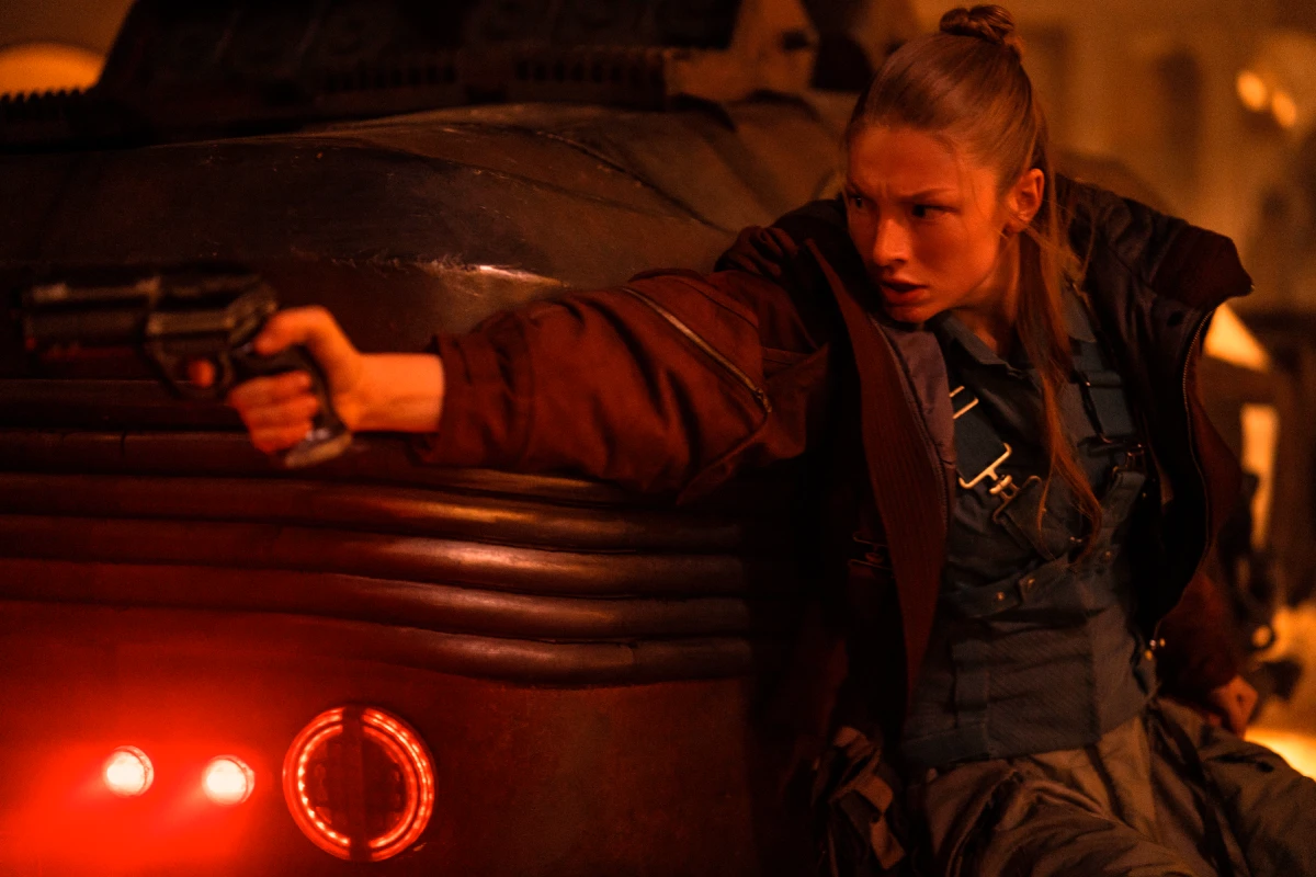 Hunter_Schafer_as_Cora_in_Blade_Runner_2099_-_Credit_Clay_Enos_for_Prime_-_2_3000