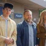 Leo Simon, Axel Stein e Heike Makatsch no episódio 1 da temporada 2 de Onde Está a Wanda
