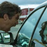 Patrick Brammall e Chloe Jean Lourdes no episódio 6, final da série Desaparecida